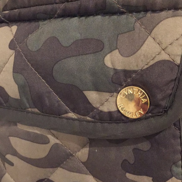**SOLD**Cynthia Rowley Camo Vest - Picture 2 of 6